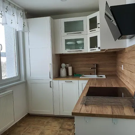Schmiedeberg U Klinovce Apartment